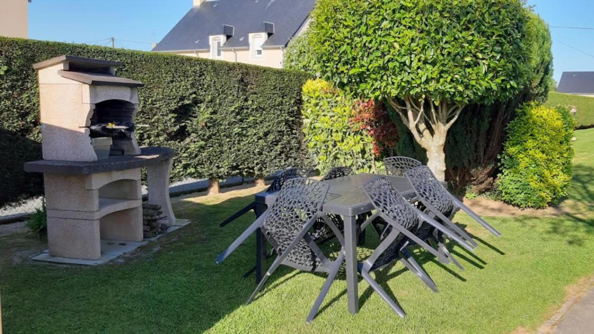 Gite "Au P'Tit Tourois" De Plain-Pied Tout Confort Avec Veranda Proche D'Omaha Beach Et De Bayeux Accueillant Les Animaux Экстерьер фото